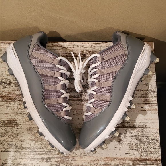 Deadstock Jordan 11 XI Cool Gray Football cleats - Picture 2 of 10